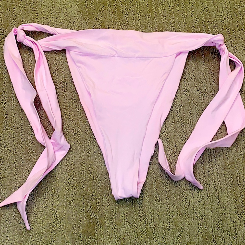 437 swim bottoms (L)